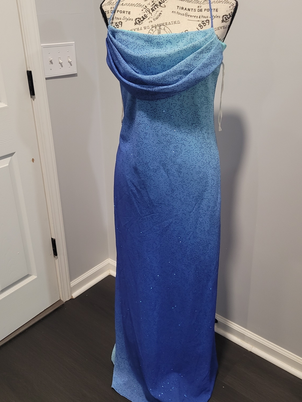 Vintage Y2K-era blue ombré cowl neck formal gown by Onyx Nite Sz.12 Excellent Co